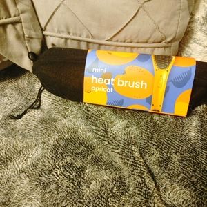 Mini heat brush